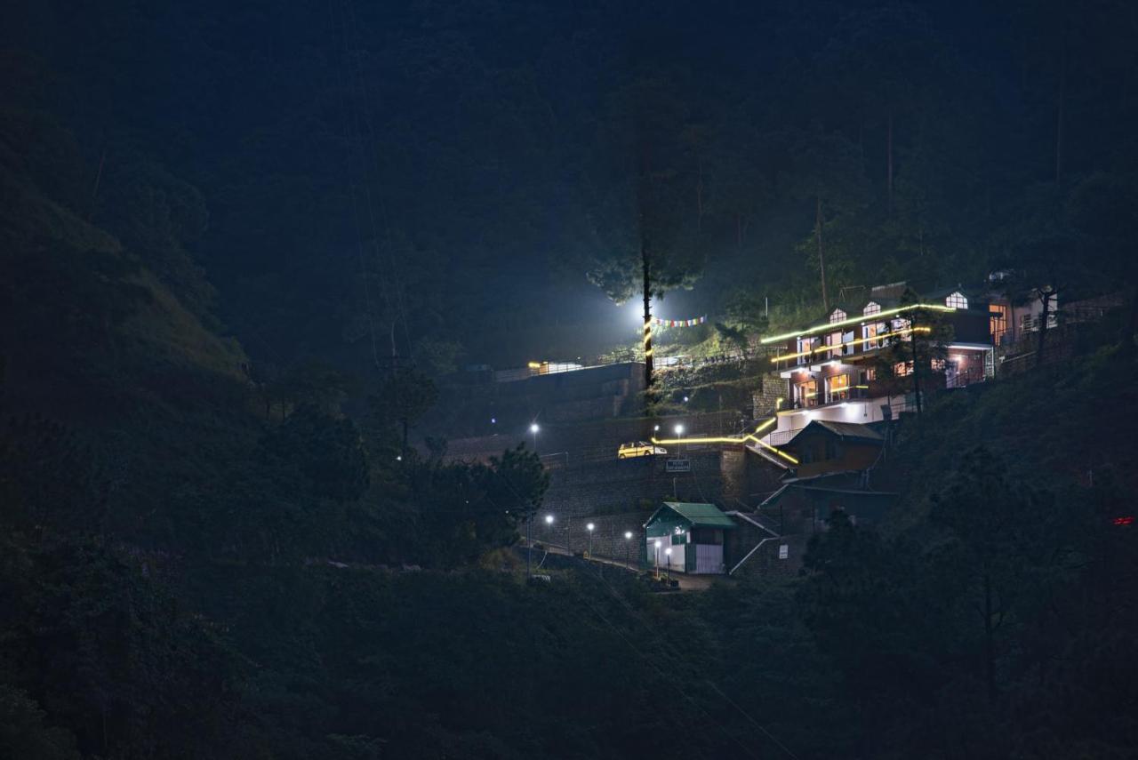 Safarmaina Resort Kasauli Kültér fotó