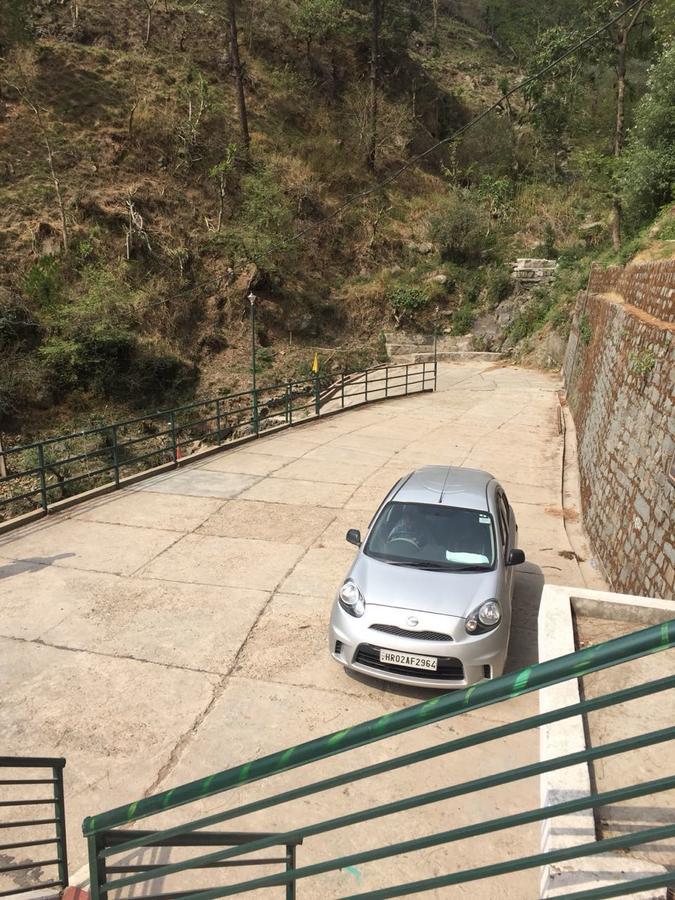 Safarmaina Resort Kasauli Kültér fotó