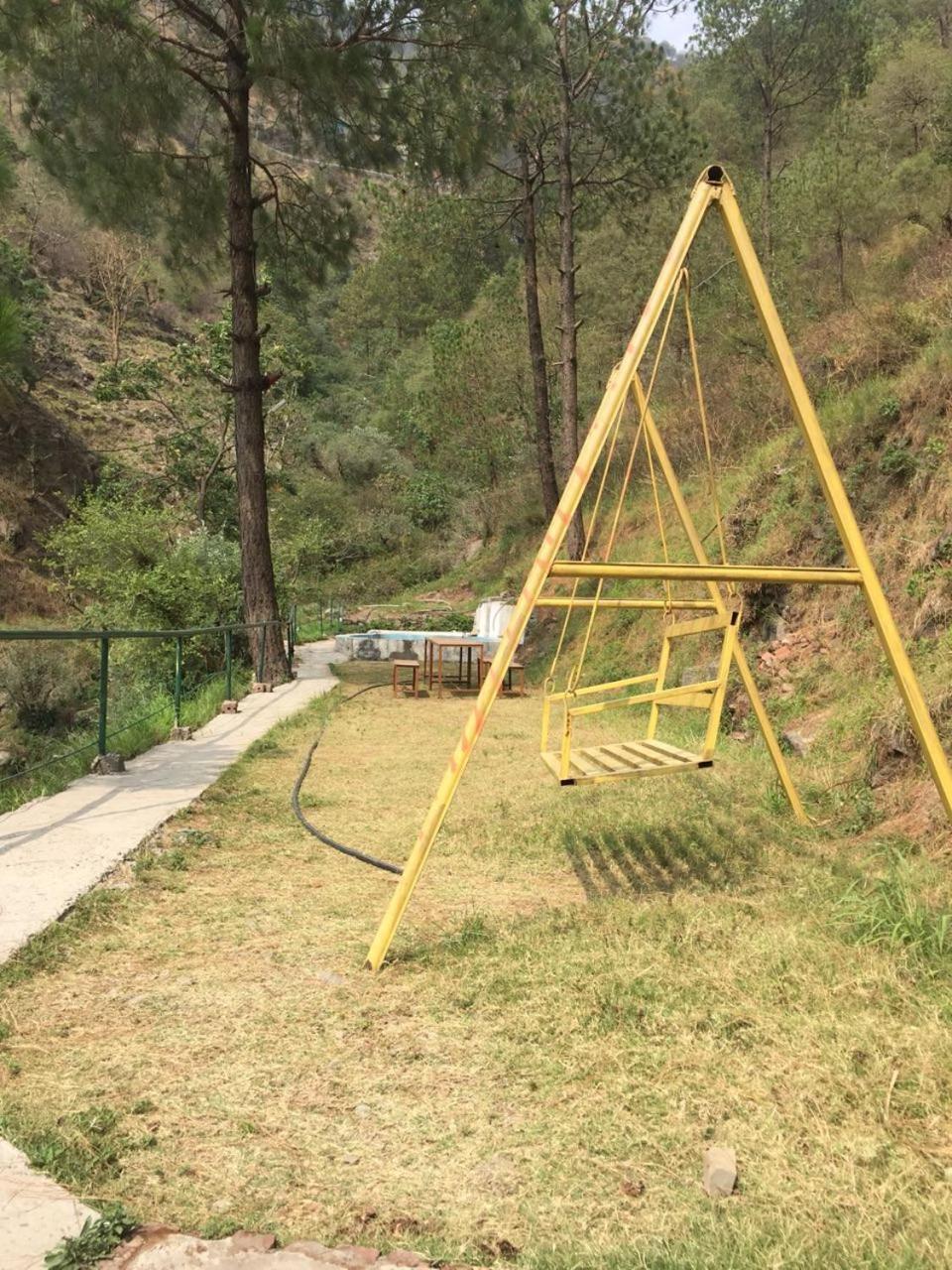 Safarmaina Resort Kasauli Kültér fotó