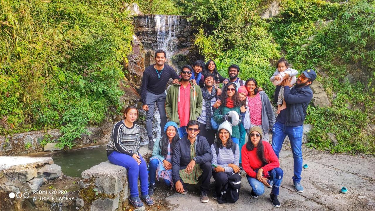 Safarmaina Resort Kasauli Kültér fotó