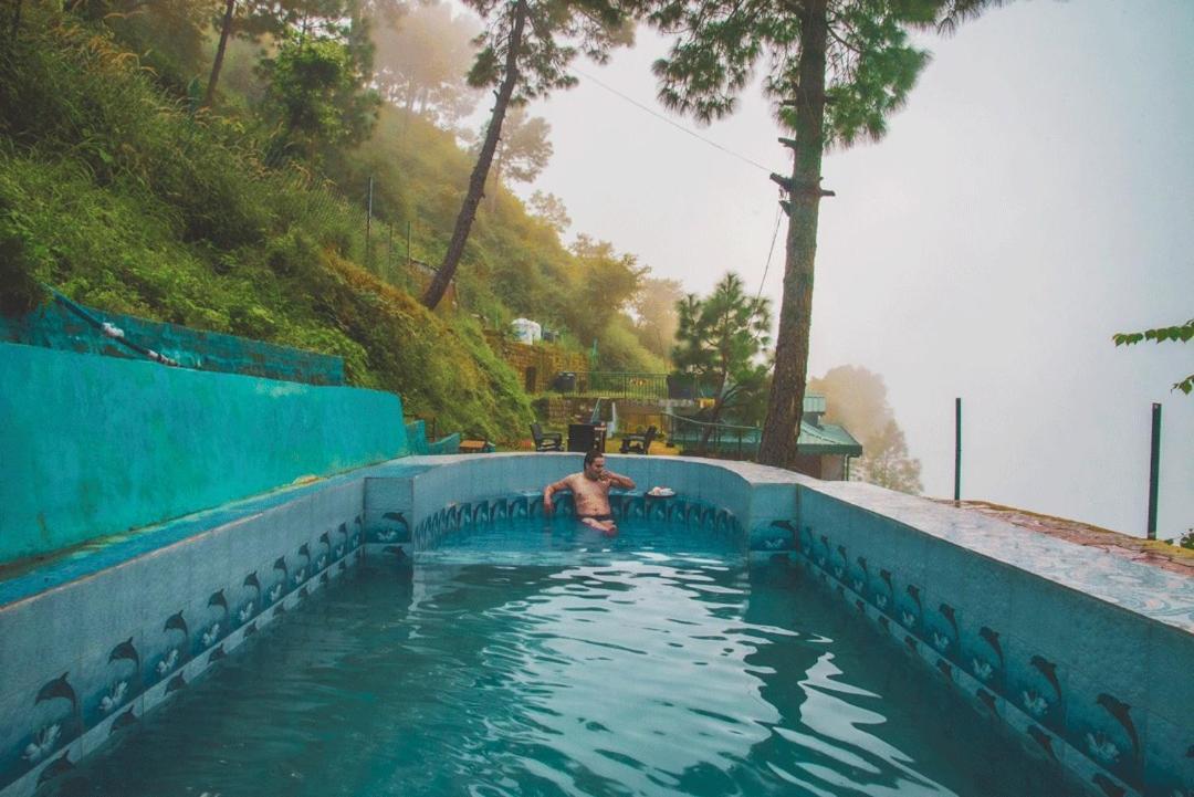 Safarmaina Resort Kasauli Kültér fotó