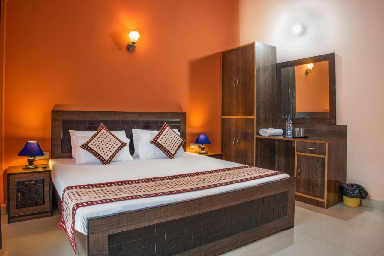 Safarmaina Resort Kasauli Kültér fotó